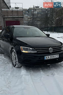 Седан Volkswagen Jetta 2015 в Киеве