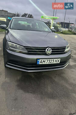 Седан Volkswagen Jetta 2016 в Житомирі