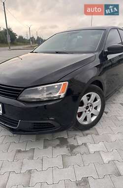 Седан Volkswagen Jetta 2011 в Львове