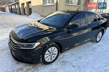 Седан Volkswagen Jetta 2018 в Харькове