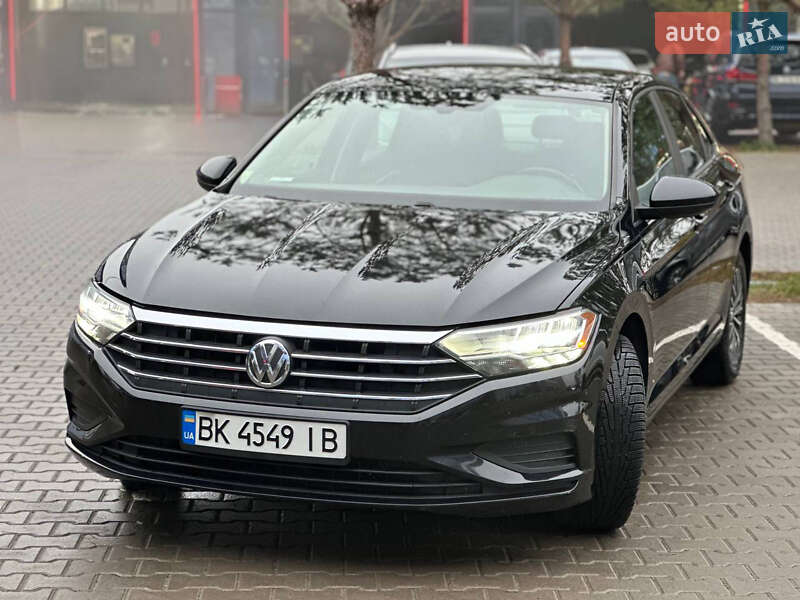 Volkswagen Jetta 2019