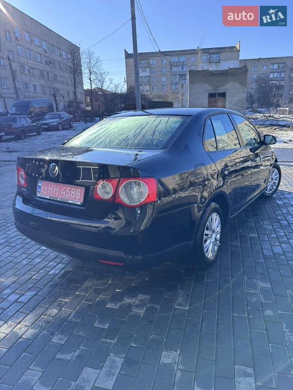 Седан Volkswagen Jetta 2010 в Балте