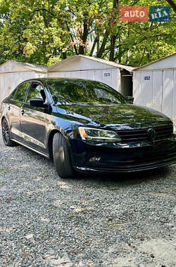 Седан Volkswagen Jetta 2015 в Днепре