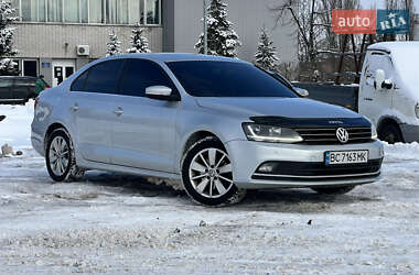 Седан Volkswagen Jetta 2016 в Києві