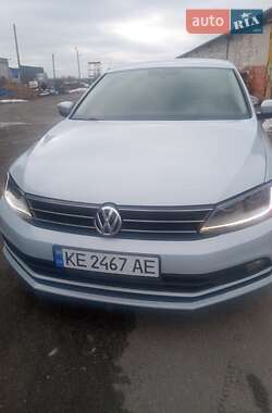 Седан Volkswagen Jetta 2017 в Синельниково