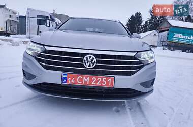 Седан Volkswagen Jetta 2019 в Тернополе
