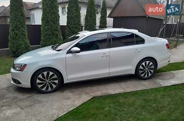 Седан Volkswagen Jetta 2013 в Ужгороде