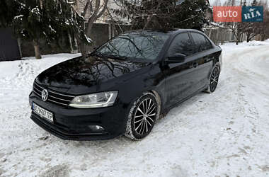 Седан Volkswagen Jetta 2015 в Киеве