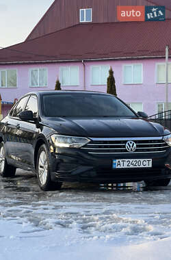 Седан Volkswagen Jetta 2019 в Івано-Франківську