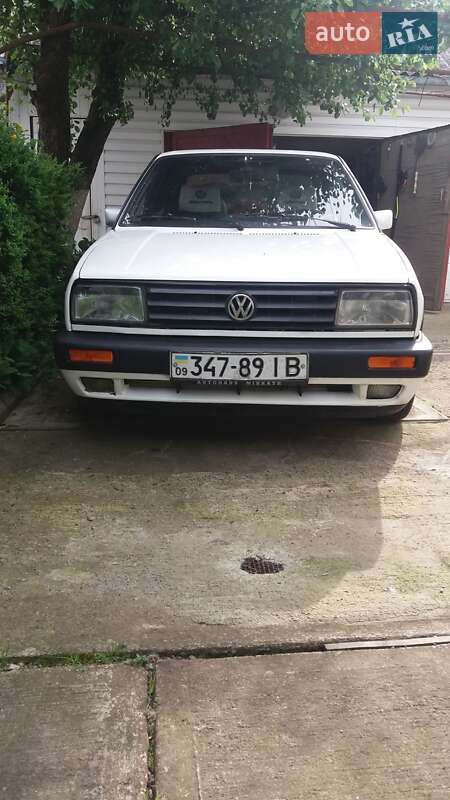 Седан Volkswagen Jetta 1987 в Надворной