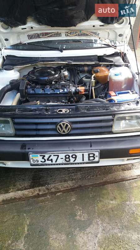 Седан Volkswagen Jetta 1987 в Надворной
