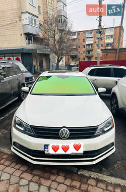 Седан Volkswagen Jetta 2016 в Полтаве