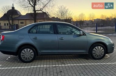Седан Volkswagen Jetta 2009 в Шептицькому