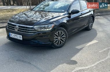 Седан Volkswagen Jetta 2019 в Львове
