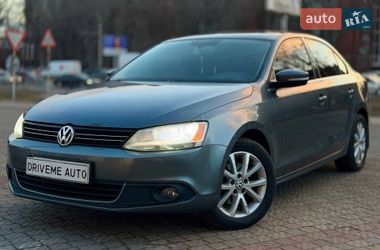 Седан Volkswagen Jetta 2012 в Днепре