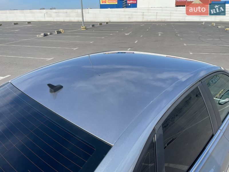 Седан Volkswagen Jetta 2019 в Львове