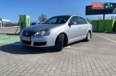Седан Volkswagen Jetta 2005 в Умані