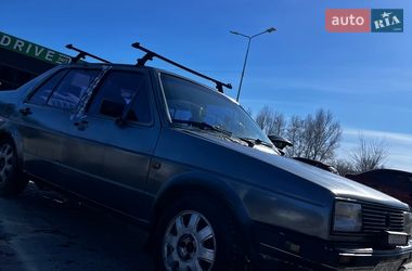 Седан Volkswagen Jetta 1986 в Кам'янському