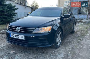 Седан Volkswagen Jetta 2015 в Львове