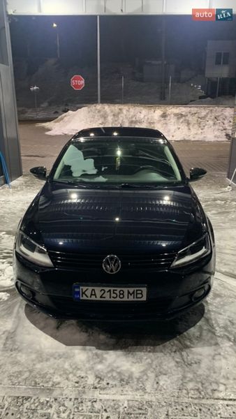 Седан Volkswagen Jetta 2012 в Житомире