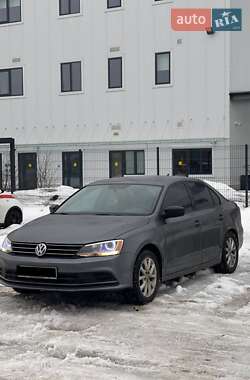 Седан Volkswagen Jetta 2016 в Києві