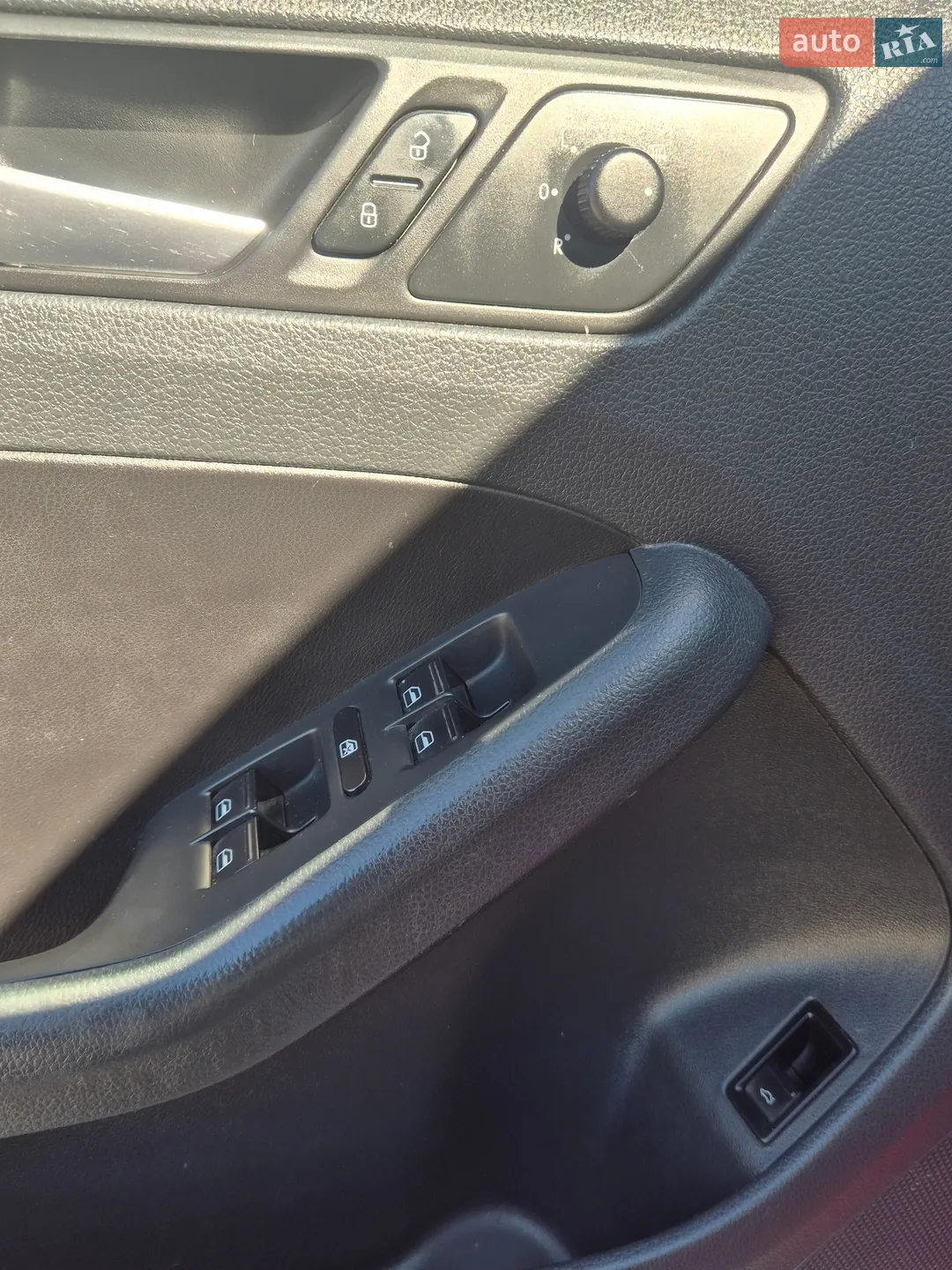 2012 Volkswagen Jetta - мініатюра 16