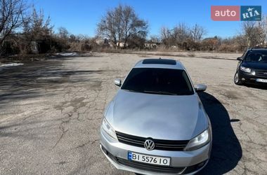 Седан Volkswagen Jetta 2014 в Кременчуге