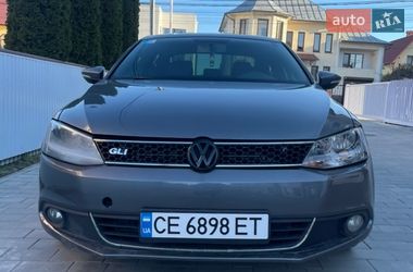 Седан Volkswagen Jetta 2012 в Чернівцях