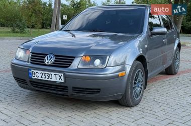 Седан Volkswagen Jetta 2003 в Золочеве