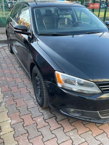 Седан Volkswagen Jetta 2013 в Гатном