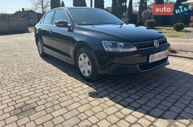 Седан Volkswagen Jetta 2013 в Івано-Франківську