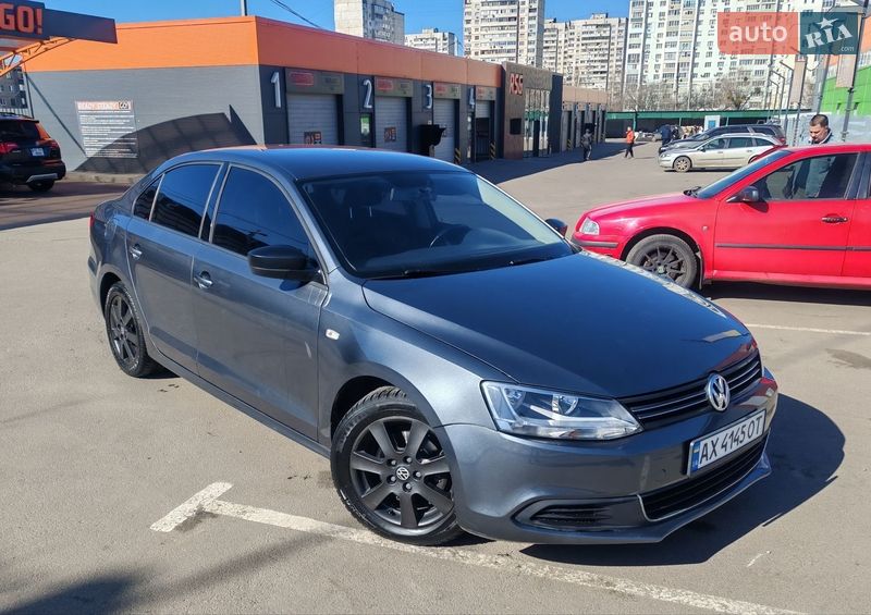 Седан Volkswagen Jetta 2014 в Харькове