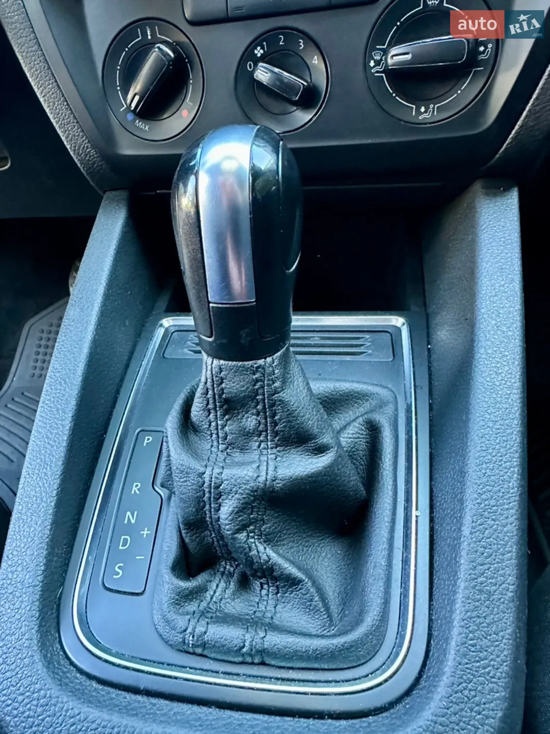 2015 Volkswagen Jetta - мініатюра 31