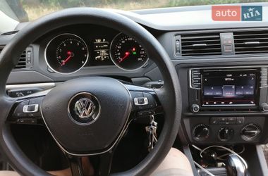 Седан Volkswagen Jetta 2015 в Запорожье