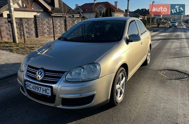 Седан Volkswagen Jetta 2007 в Ровно