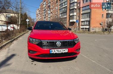 Седан Volkswagen Jetta 2018 в Киеве