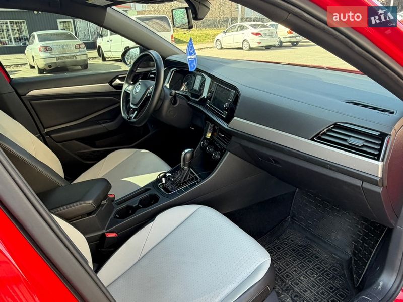 Седан Volkswagen Jetta 2018 в Киеве