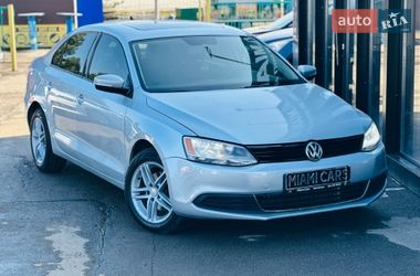 Седан Volkswagen Jetta 2010 в Харькове