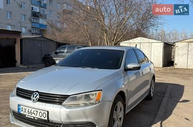 Седан Volkswagen Jetta 2013 в Краснограде