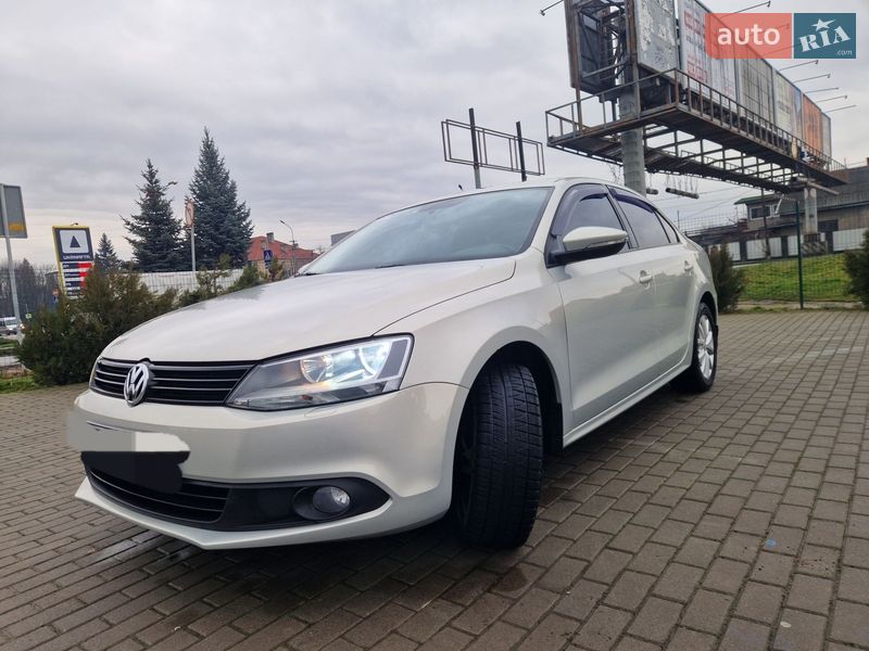 Volkswagen Jetta 2011