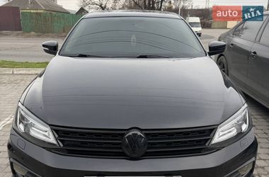 Седан Volkswagen Jetta 2010 в Дніпрі