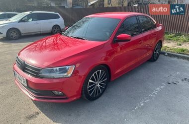 Седан Volkswagen Jetta 2015 в Львові