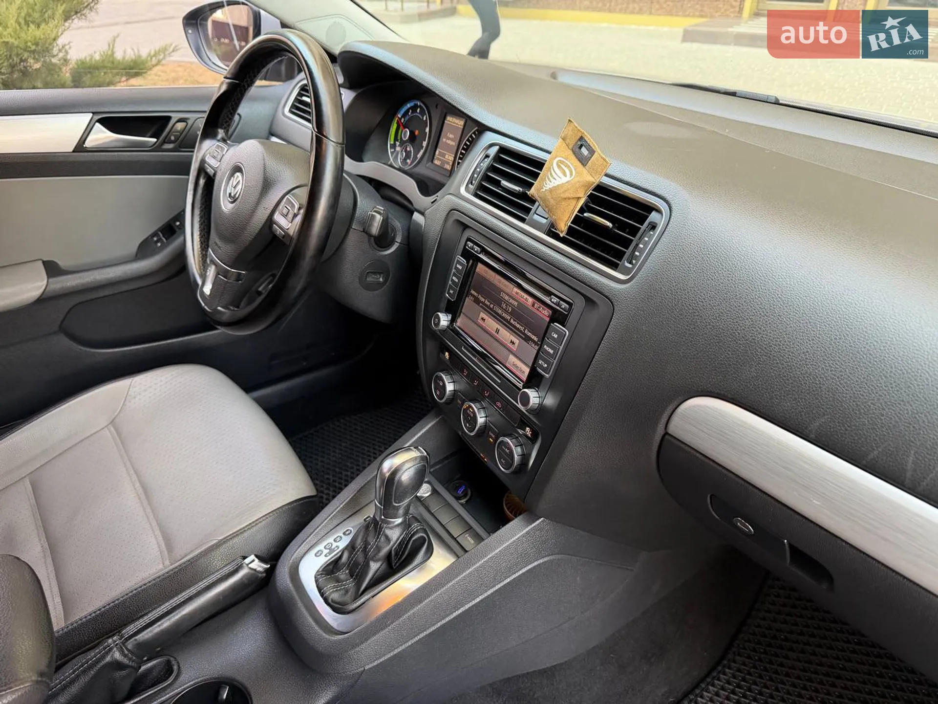 2013 Volkswagen Jetta - мініатюра 25