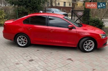 Седан Volkswagen Jetta 2012 в Львові