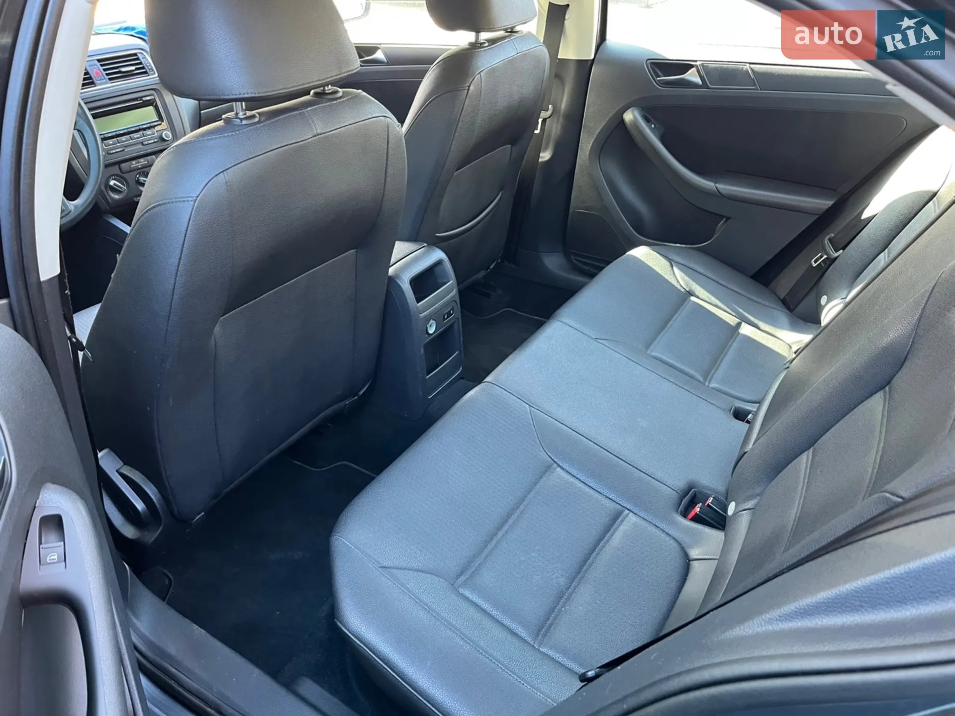 2011 Volkswagen Jetta - мініатюра 12