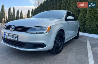 Седан Volkswagen Jetta 2011 в Києві