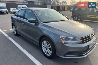 Седан Volkswagen Jetta 2016 в Києві