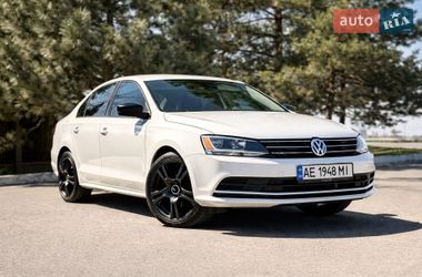 Седан Volkswagen Jetta 2015 в Дніпрі