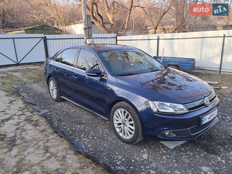 Седан Volkswagen Jetta 2013 в Полтаве