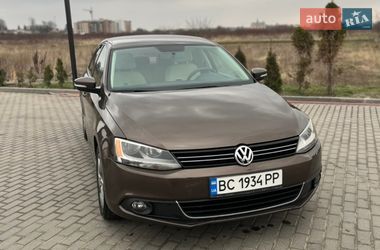 Седан Volkswagen Jetta 2011 в Львове